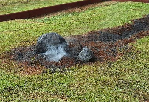 Sự thật 'thiên thạch' khủng rơi trúng sân chơi trong trường học ở Australia