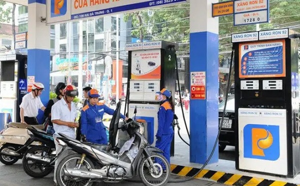 Trái với dự đoán, xăng - dầu không tăng giá 