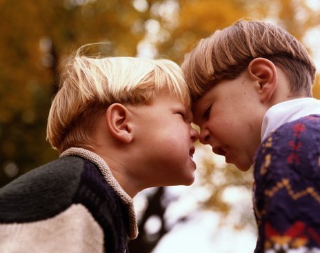 Nước có gaz gây ra tính hung hăng ở trẻ