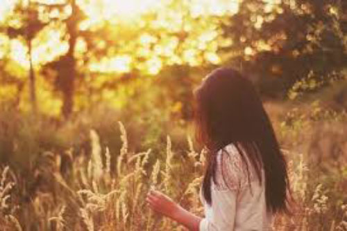 Chồng không cho vợ về ngoại ăn tất niên còn bảo “kiếm cớ trốn việc”, nhưng chỉ vài câu “mượn gió bẻ măng” của cô khiến tình thế lập tức đảo ngược