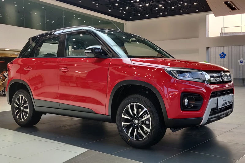 10. Suzuki Vitara Brezza (doanh số: 10.623 chiếc).