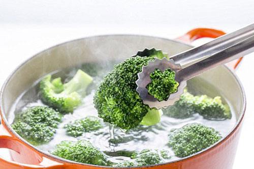 Những loại rau nào khi chế biến không nên đun kĩ?