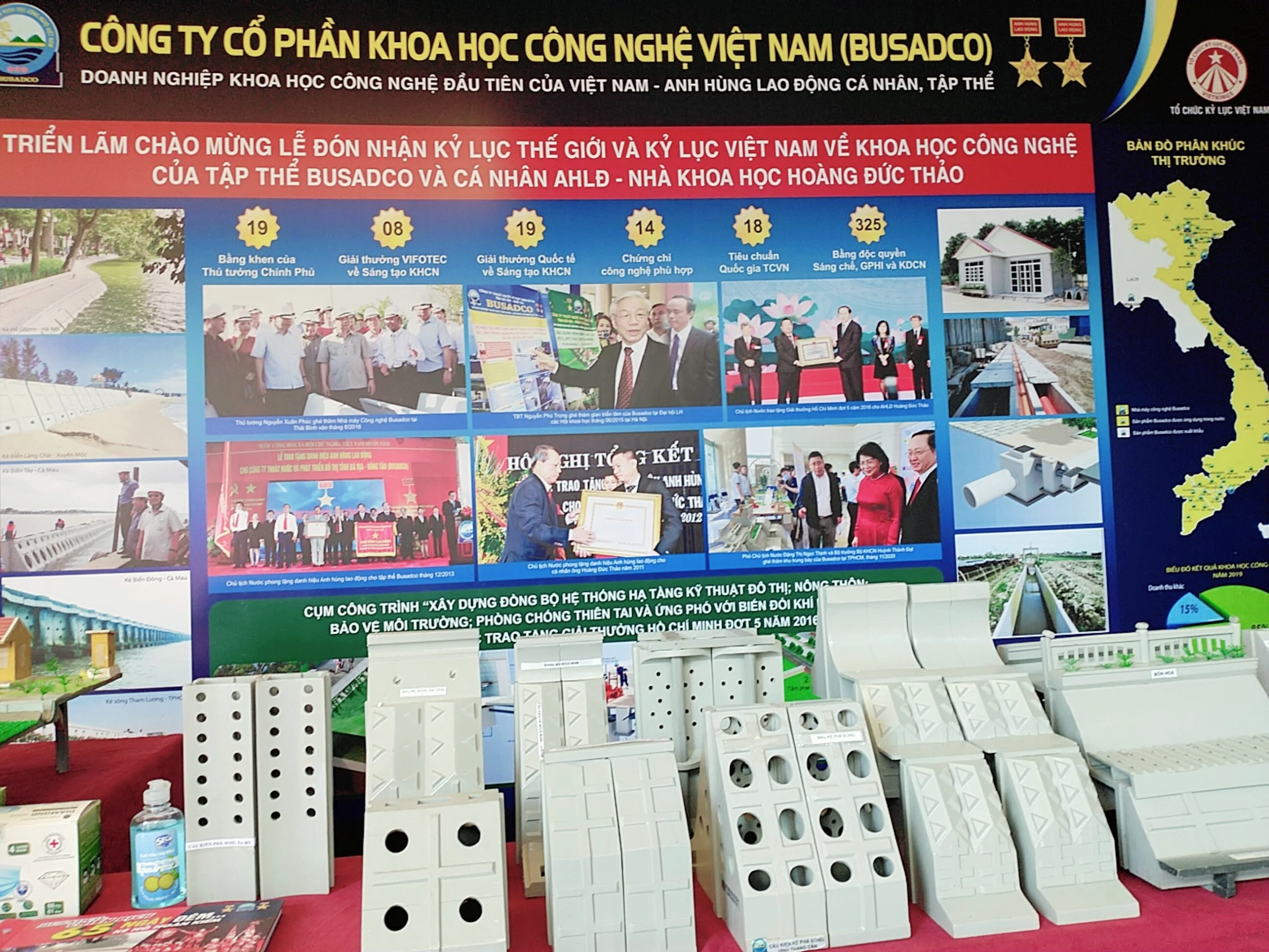 Các doanh nghiệp khoa học và công nghệ dù còn non trẻ nhưng đã phát triển mạnh mẽ và đóng góp nhiều giá trị ấn tượng cho nền kinh tế quốc gia Các doanh nghiệp khoa học và công nghệ dù còn non trẻ nhưng đã phát triển mạnh mẽ và đóng góp nhiều giá trị ấn tượng cho nền kinh tế quốc gia