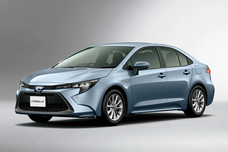 5. Toyota Corolla (doanh số: 7.773 chiếc).