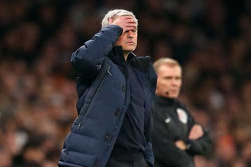 HLV Mourinho vẫn an toàn dù Tottenham có thành tích tệ nhất trong 9 năm