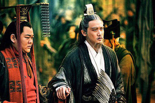 Có thể cưới cả 2 con gái của Trương Phi và phong làm hoàng hậu, vì lý do gì Lưu Thiện không lấy con gái của Quan Vũ?