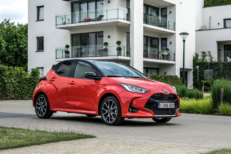 Top 10 ôtô được ưa chuộng nhất tại Nhật Bản: Toyota Yaris không đối thủ