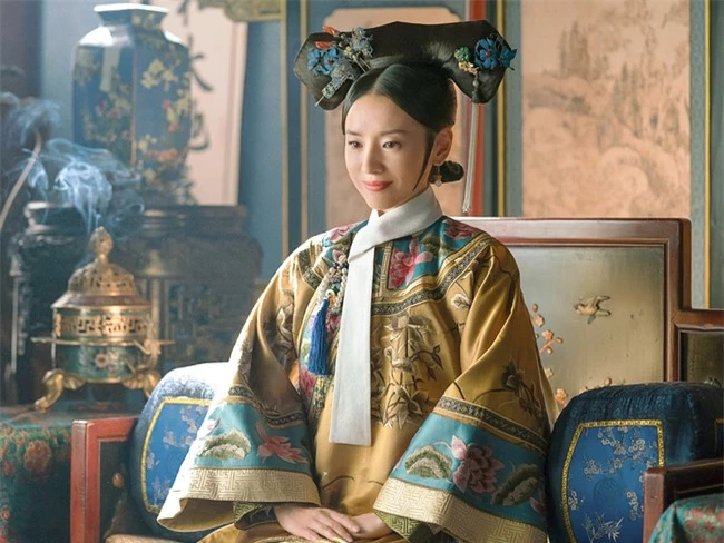 Hoàng hậu Phú Sát thị đột ngột qua đời khi xuất cung cùng Hoàng đế Càn Long, đến nay nguyên nhân vẫn là ẩn số với nhiều lời đồn đoán - Ảnh 1.
