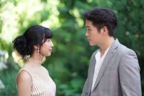 Mùng Hai Tết về thăm nhà ngoại, người chồng keo kiệt của tôi đã làm một việc khiến tôi kinh ngạc tột độ