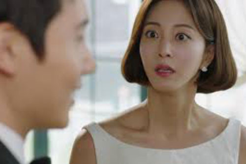 Đưa vợ đi chúc Tết nhà bạn không ngờ lại khiến bí mật của tôi bại lộ trong phút chốc