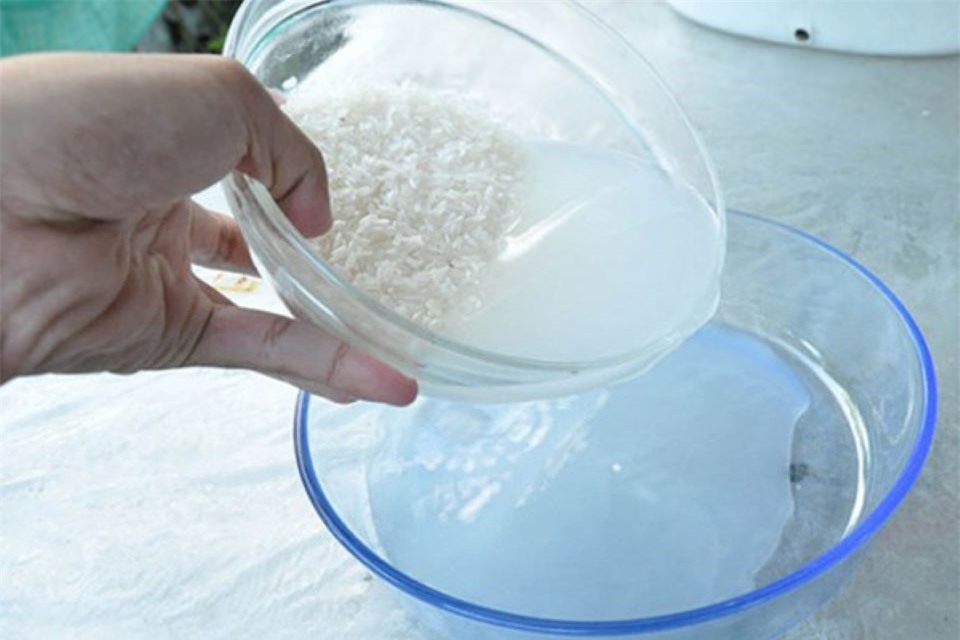 Mẹo rửa mặt bằng nước vo gạo cho làn da khoẻ đẹp