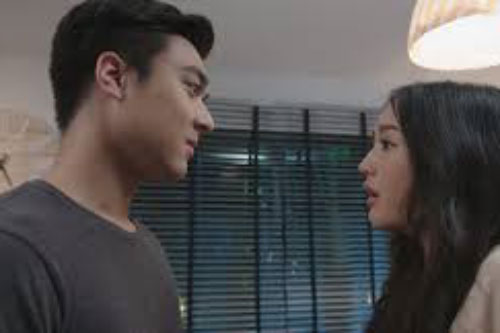 Chồng vỗ ngực tự hào: “Cả đời này nó chẳng dám bỏ chồng”, một lần về nhà phát hiện chìa khóa không thể mở được cửa, anh ta mới ân hận tột cùng