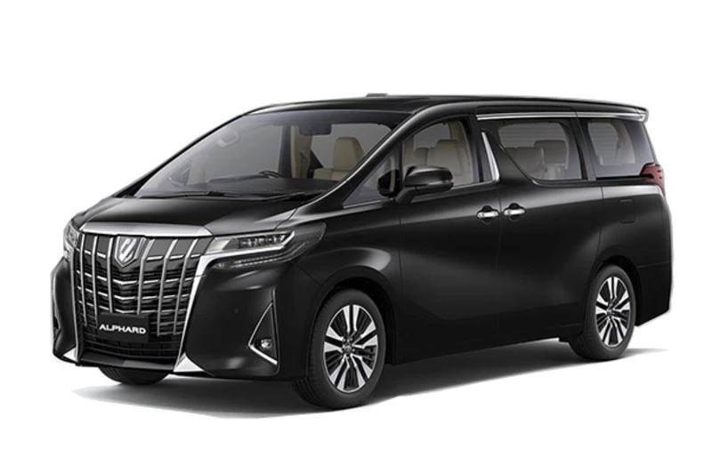 4. Toyota Alphard (doanh số: 8 chiếc).