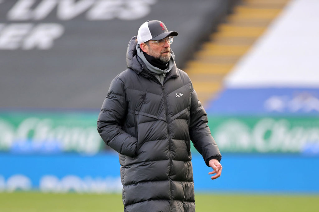 Thua Leicester, HLV Klopp 'tung cờ trắng' trước Man City