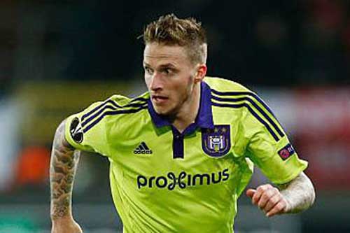 Cựu cầu thủ MU bị sa thải sau 17 ngày ký hợp đồng