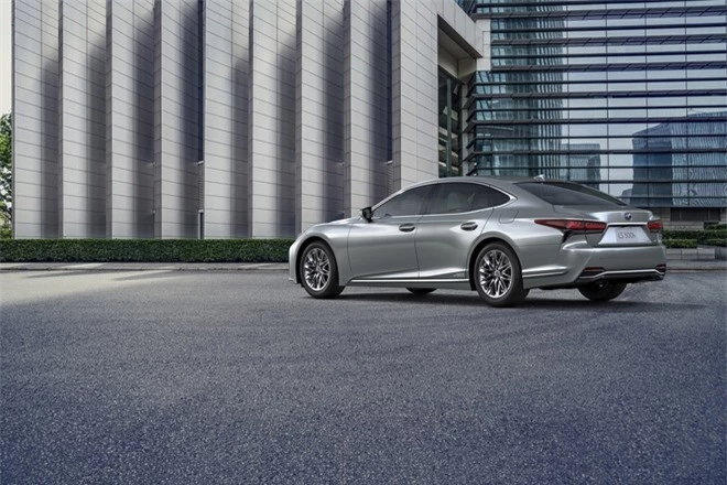 Lexus LS 2021 ra mat Viet Nam anh 3