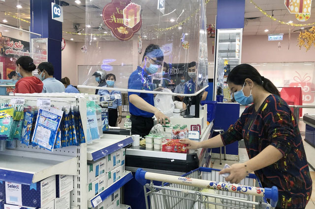 Nhiều đơn vị kinh doanh đồng loạt mở cửa mùng 2 Tết