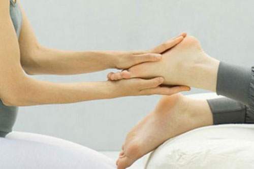 Dấu hiệu ở chân cảnh báo bệnh nguy hiểm