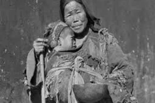 Loạt ảnh cũ cuối thời nhà Thanh phơi bày cuộc sống cơ cực của người dân, khác xa hình ảnh trên phim