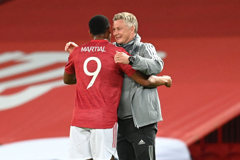 HLV Solskjaer tin Martial chưa 'phế' hoàn toàn