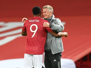 HLV Solskjaer tin Martial chưa 'phế' hoàn toàn