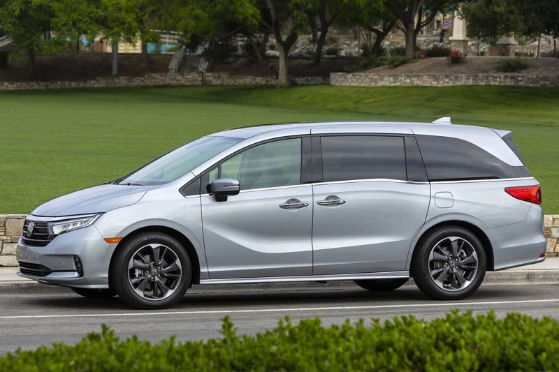 Minivan tốt nhất: Honda Odyssey 2021.