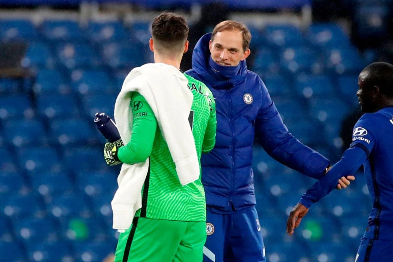 Kepa và HLV Tuchel.