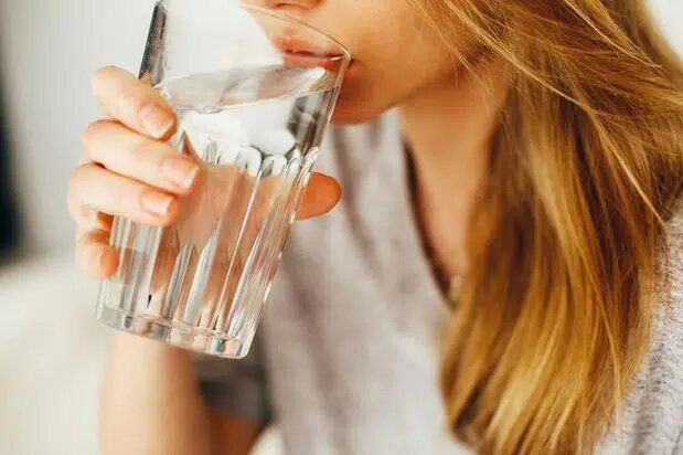 Ngủ dậy buổi sáng cứ làm ngay điều này để phòng bách bệnh, nhất là điều số 2