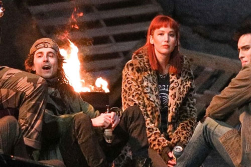 Jennifer Lawrence xuất hiện trở lại sau vụ nổ tại phim trường