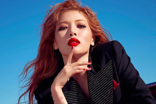 CLIP: Ngắm 'biểu tượng quyến rũ' của Kpop