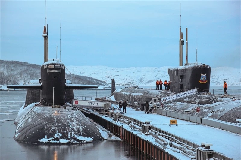 Trung tâm sửa chữa tàu Zvezdochka (thuộc Công ty cổ phần Công ty Cổ phần Đóng tàu Kỳ OSK) cho biết, công ty này đã hoàn thành nâng cấp tàu ngầm mang tên lửa đạn đạo K-114 Tula. Trong vài ngày tới, chiếc tàu ngầm này sẽ chính thức tham gia làm nhiệm vụ trong Hạm đội Biển Bắc của Nga.