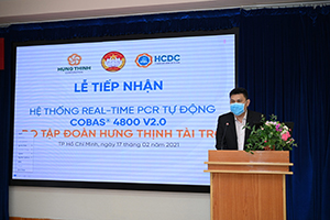 Tập đoàn Hưng Thịnh tặng hệ thống máy xét nghiệm covid-19 tự động trị giá gần 5,3 tỉ đồng