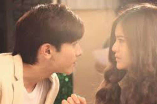 Ly hôn 3 năm, chồng cũ thấy vợ cũ vẫn qua lại thường xuyên nên vui mừng xin đoàn tụ nhưng câu trả lời của cô khiến anh "nghẹn đắng"