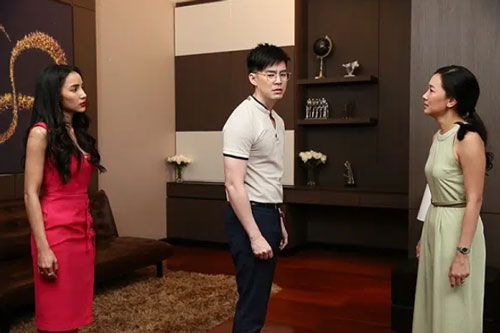 Bố mẹ chồng cho căn hộ nhưng không chịu sang tên, con dâu làm điều khiến cả nhà 'loạn cào cào'