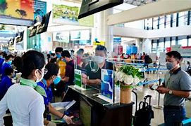 Nhiều doanh nghiệp vận tải thêm phí phụ thu đến 60% trong dịp Tết Tân Sửu