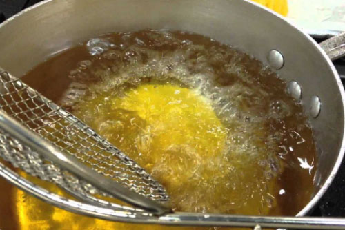 Những loại dầu ăn 'độc hại' không tưởng cần tránh xa