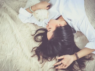 3 thời điểm mà phụ nữ cảm thấy cô đơn nhất, đàn ông càng dửng dưng càng dễ mất vợ