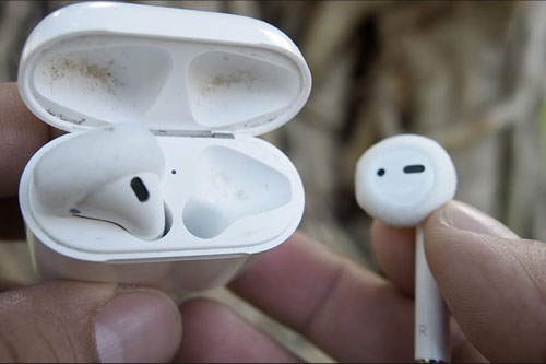 Đeo chung tai nghe – thói quen nguy hiểm không ngờ