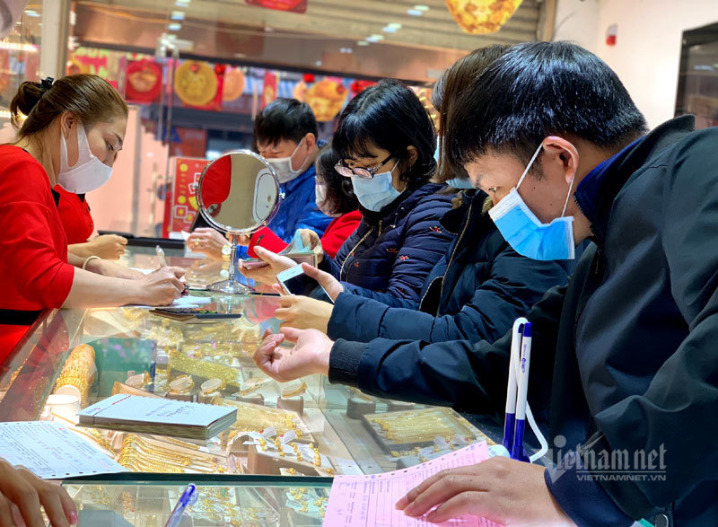 Những điều phải nhớ kỹ khi mua vàng cầu may ngày vía Thần Tài 2021