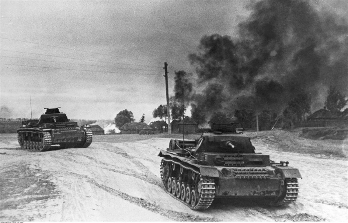 Xe tăng Đức ở sát thủ đô Moscow (Moskva) của Liên Xô trong Thế chiến II. Ảnh: Narodowe Archiwum Cyfrowe.