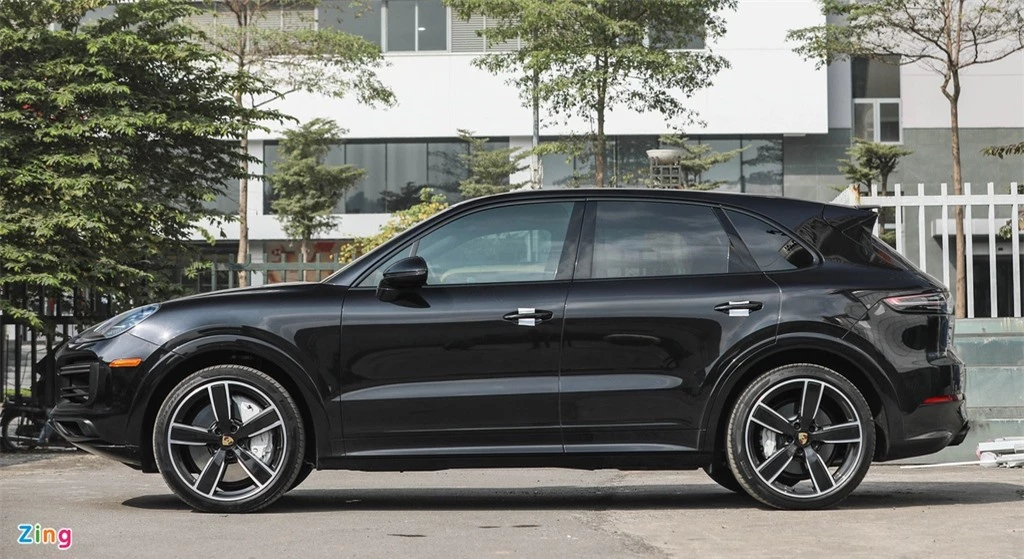 Chi tiet Porsche Cayenne Turbo 2020 gia hon 10 ty dong tai Viet Nam anh 4