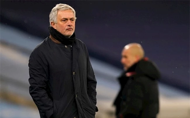 Thua 4 trong 5 trận gần đây tại Premier League, đội bóng của Jose Mourinho đã tụt xuống vị trí thứ 9