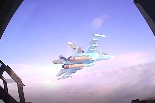 CLIP: Mãn nhãn với màn nhào lộn, ném bom P-50T diệt mục tiêu của phi công Su-34 Nga