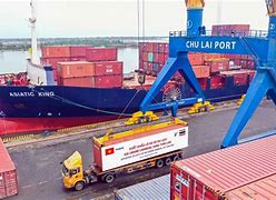 Điện thoại, máy vi tính, sản phẩm điện tử đạt giá trị xuất khẩu lớn nhất trong 7 ngày Tết Tân Sửu 