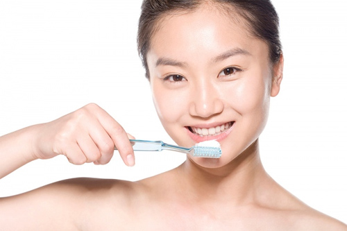 Những sai lầm tai hại thường mắc khi đánh răng