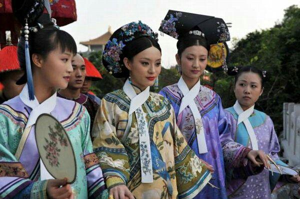 Phi tần khiến vua phá bỏ mọi quy tắc và cuộc tình bí ẩn quanh thân thế "mẹ Càn Long"