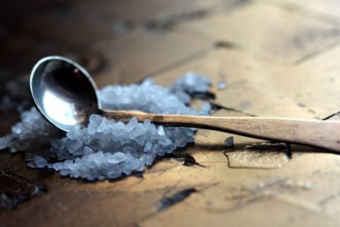 Thừa muối nguy hiểm như nghiện thuốc lá