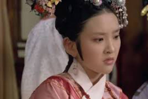 Nàng phi tần có gia thế hiển hách nhất của Hoàng đế Gia Khánh: Không được sủng ái dù chỉ một giây, hiu quạnh hàng chục năm ở hậu cung nhà Thanh