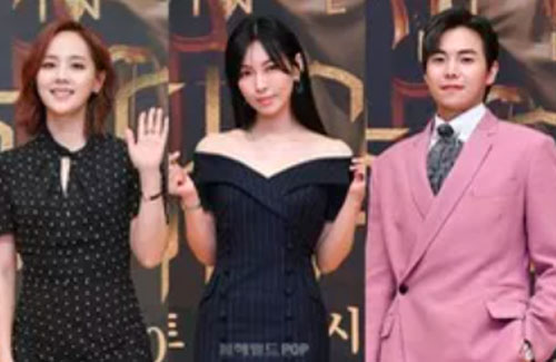 Visual dàn sao “đại náo” họp báo Penthouse 2: Kim So Yeon sexy át luôn “tiểu tam” Eugune, Park Eun Seok chơi cả cây hồng chói lọi