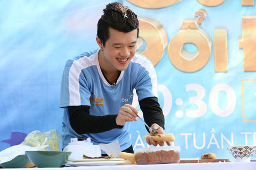 Rapper Việt Young Uno chia sẻ về những lần đi diễn bị khán giả hắt hủi